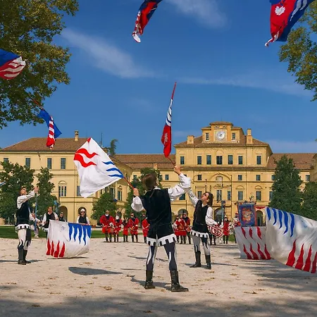 Timeless Deluxe Cinema * Parma