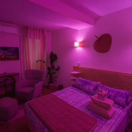 Timeless Deluxe Cinema