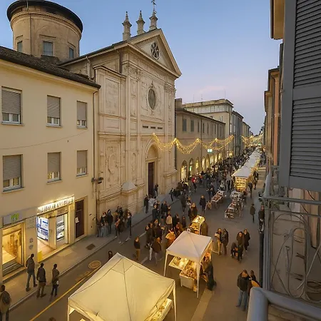 Timeless Deluxe Cinema Apartman *