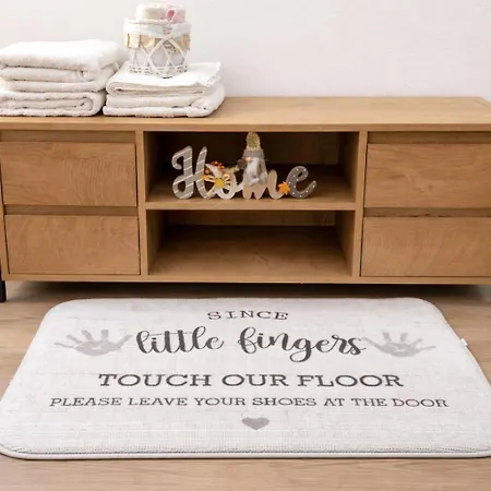 Timeless Deluxe Cinema