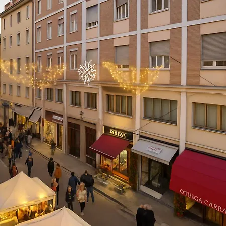 Timeless Deluxe Cinema Apartman *