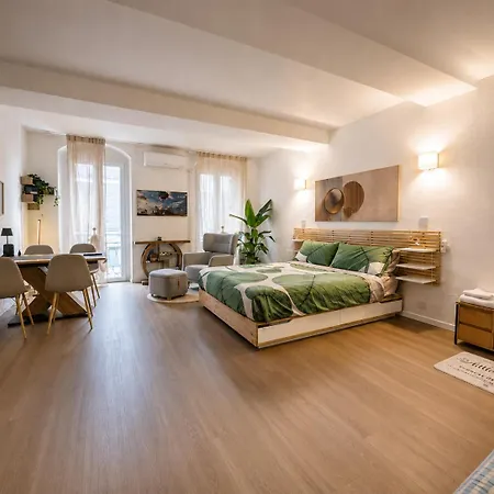 Timeaway Collection Timelesshome Deluxecinemasuite Parma