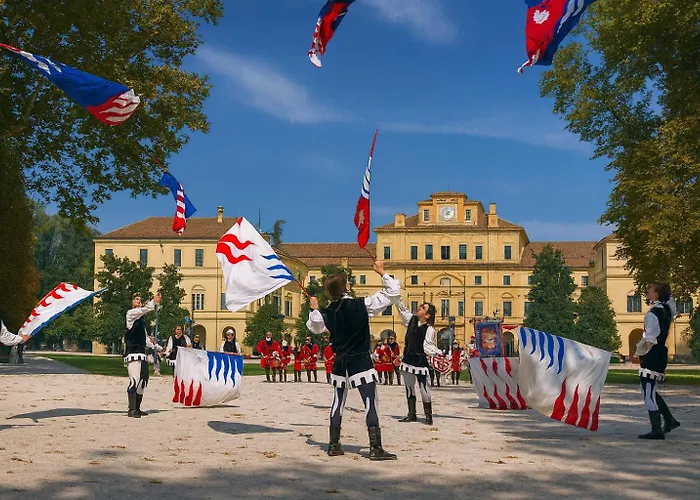 Timeless Deluxe Cinema * Parma