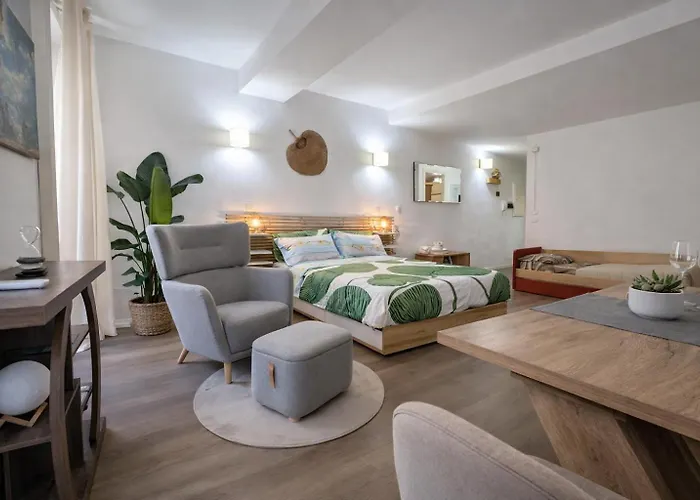 Timeless Deluxe Cinema Parma